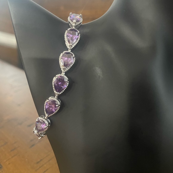 Ladies Bracelet Purple Stones Water Droplet CZ 7 inches w Length Extender-NWOT - Picture 5 of 6